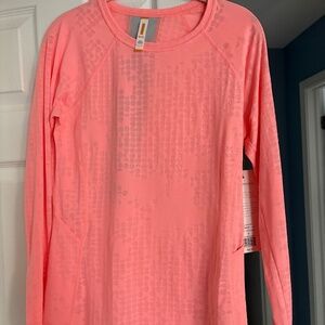 Lucy cloud breaker yoga top